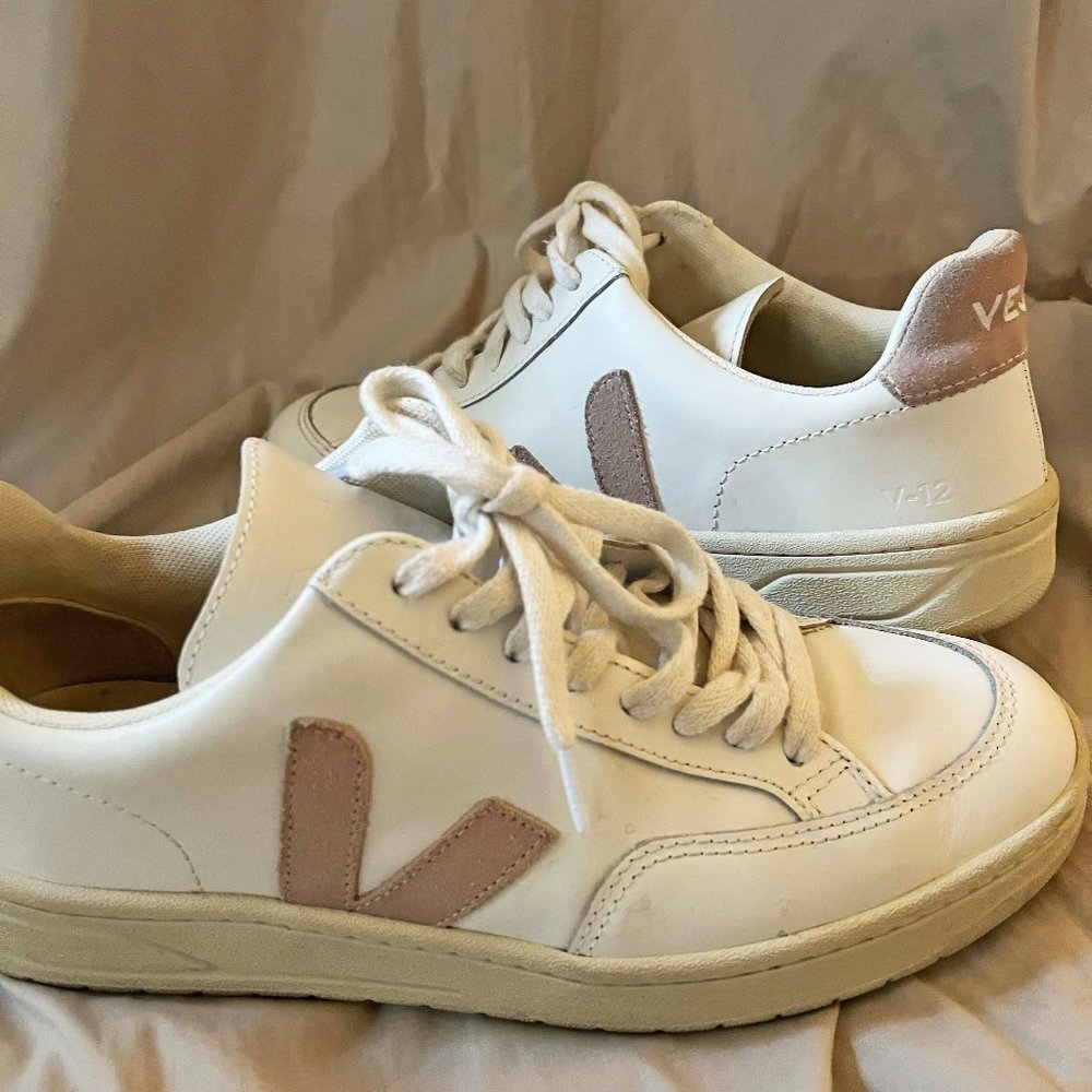 Vejas V-12 pink and white sneakers